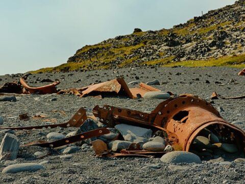 remains of a ship in Djupalonssandur