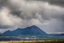 góra nad jeziorem Myvatn
