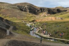 Dolina i gorący strumień Reykjadalur