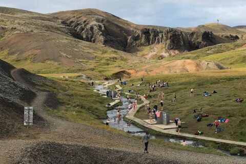 Dolina i gorący strumień Reykjadalur