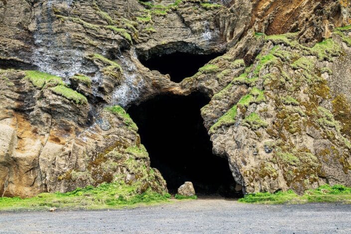 Entrance to the Gígjagjá cave (Yoda's Cave) in the side of Hjörleifshöfði, seen from outside
