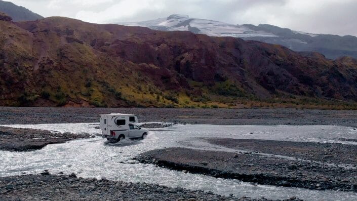 Car crossing the stream at Thorsmork