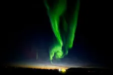 zorza polarna na Islandii