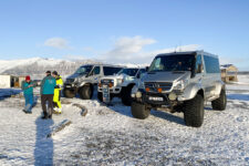 super jeep'y przy jokulsarlon